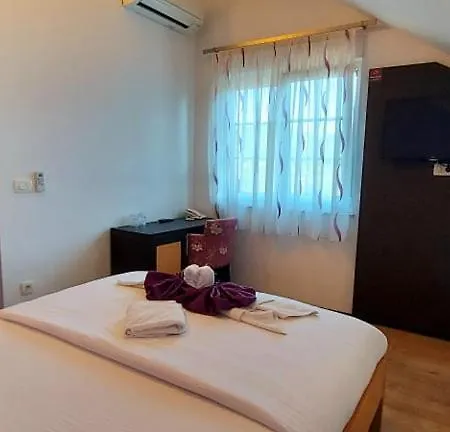 Mostar 4*